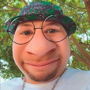 Meet your Posher, Gwendolyn